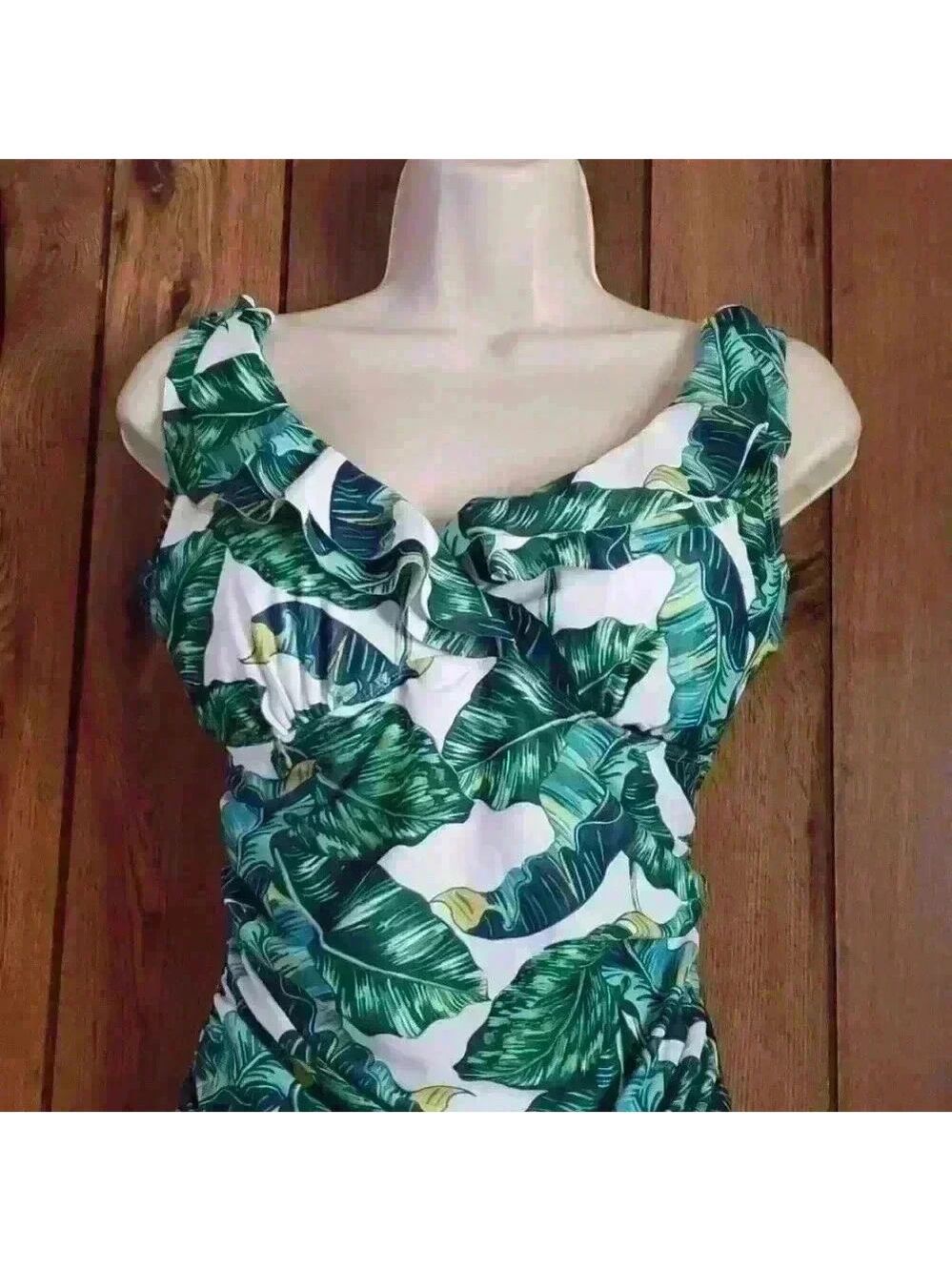 NWOT Ruffles One Piece Swimsuit - Picture 6 of 7